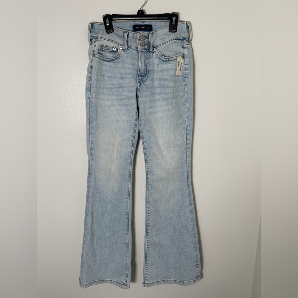 NWT Aeropostale Light Wash Flare Jeans